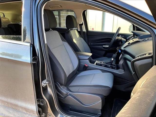 2017 Ford Escape SEL, šedá, 82 121 km, dovoz Kanada — foto 7 z 20