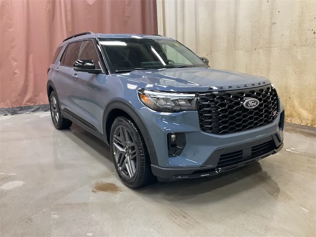 2026 Ford Explorer ST, modrá, 25 km, dovoz Kanada — foto 6 z 15