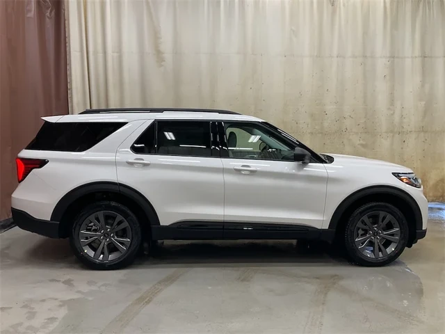 2026 Ford Explorer Active, bílá, 25 km, dovoz Kanada — foto 5 z 15