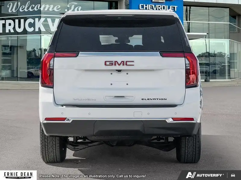 2026 GMC Yukon Elevation, bílá, 2 km, dovoz Kanada — foto 5 z 12
