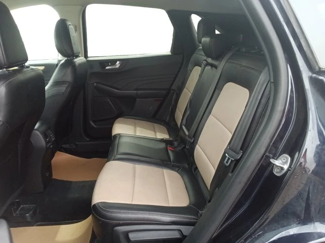 2021 Ford Escape Titanium, černá, 93 209 km, dovoz Kanada — foto 16 z 17