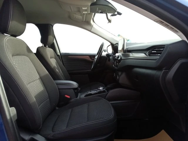 2023 Ford Escape Active, modrá, 70 387 km, dovoz Kanada — foto 13 z 17