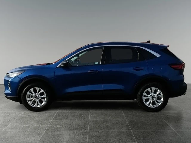 2023 Ford Escape Active, modrá, 70 387 km, dovoz Kanada — foto 2 z 17