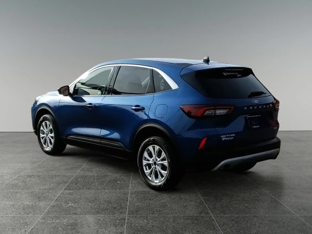 2023 Ford Escape Active, modrá, 70 387 km, dovoz Kanada — foto 4 z 17