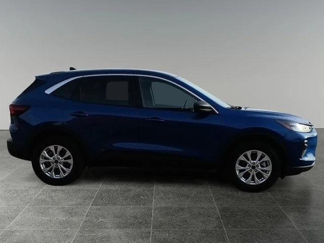 2023 Ford Escape Active, modrá, 70 387 km, dovoz Kanada — foto 8 z 17