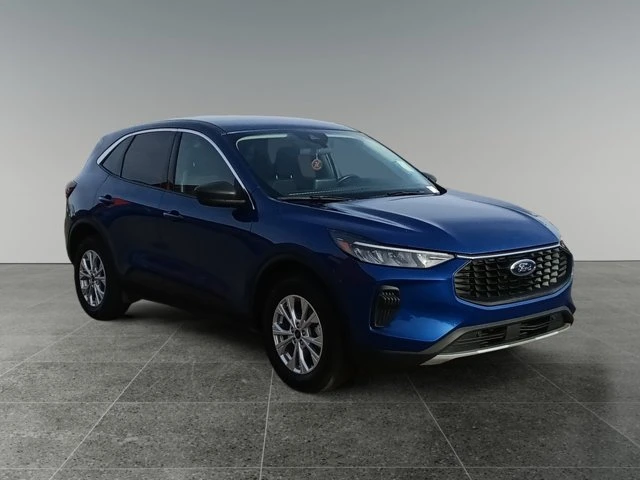 2023 Ford Escape Active, modrá, 70 387 km, dovoz Kanada — foto 9 z 17