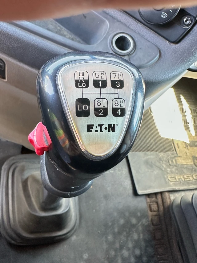 2015 Cascadia, bílá, 137 km, dovoz Kanada — foto 2 z 5