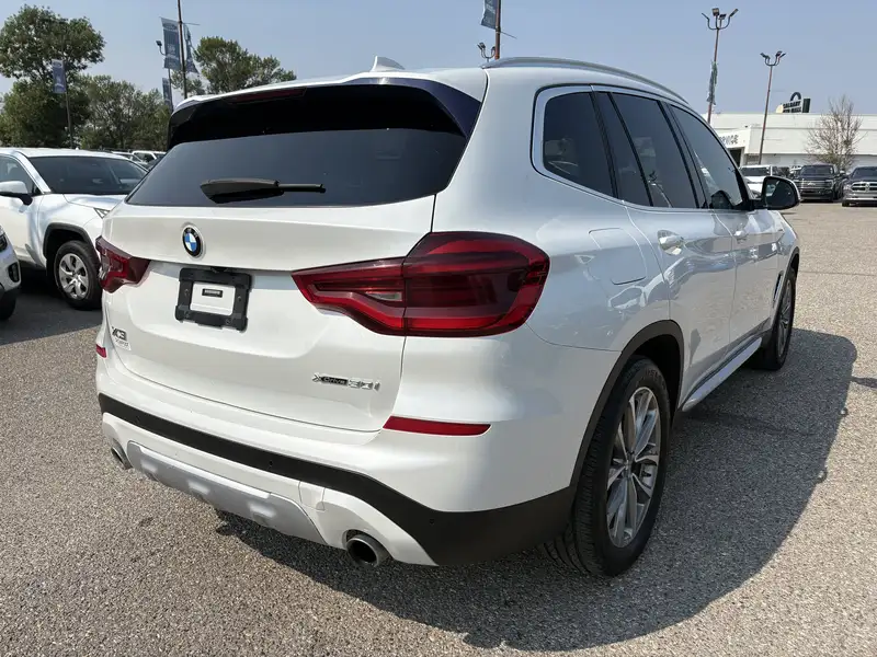 2019 BMW X3 xDrive, bílá, 138 154 km, dovoz Kanada — foto 11 z 12