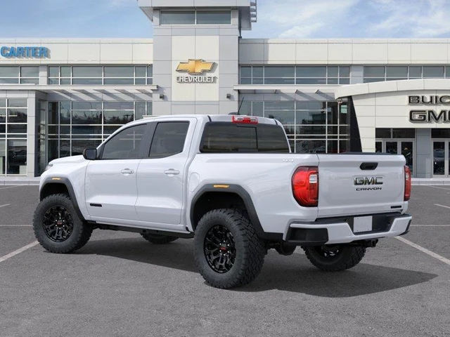 2026 GMC Canyon Elevation, bílá, 1 km, dovoz Kanada — foto 3 z 4