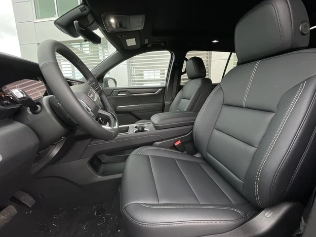 2027 GMC Acadia Elevation, černá, dovoz Kanada — foto 13 z 20