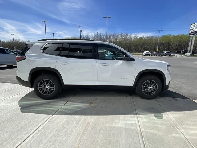 2026 GMC Acadia Elevation, bílá, 22 km, dovoz Kanada — foto 10 z 20