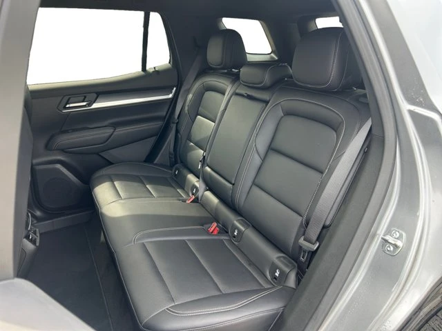 2026 GMC Terrain AWD Elevation, 40 445 km, dovoz Kanada — foto 13 z 15
