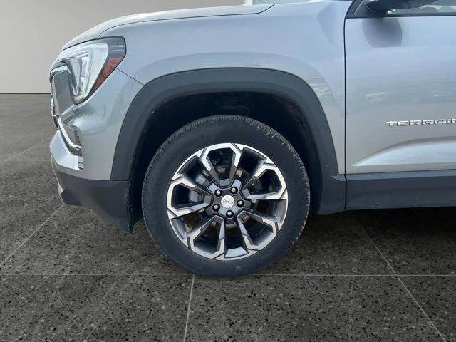 2026 GMC Terrain AWD Elevation, 40 445 km, dovoz Kanada — foto 14 z 15