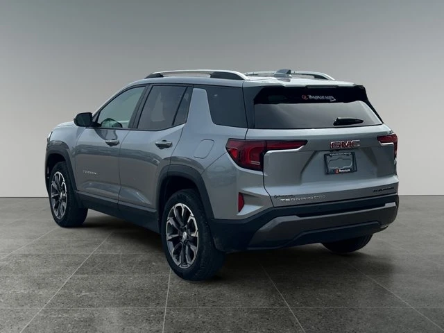 2026 GMC Terrain AWD Elevation, 40 445 km, dovoz Kanada — foto 3 z 15