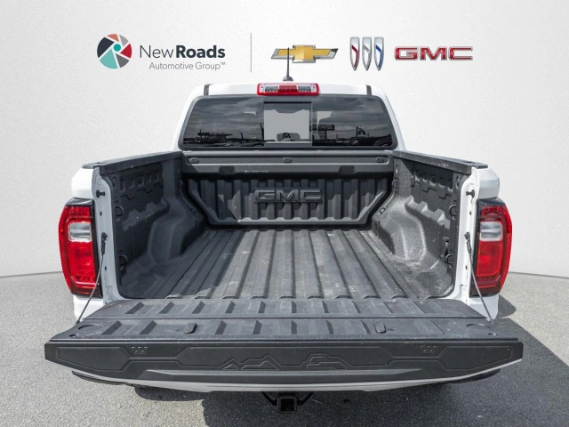 2024 GMC Canyon Elevation, bílá, 18 246 km, dovoz Kanada — foto 7 z 20