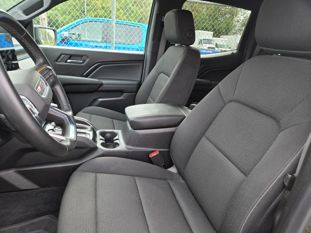2025 GMC Canyon Elevation, hnědá, 36 300 km, dovoz Kanada — foto 4 z 5