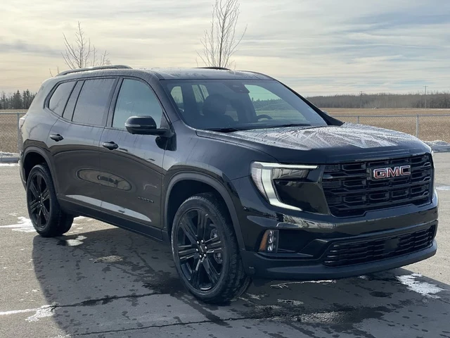 2026 GMC Acadia Elevation, černá, 4 393 km, dovoz Kanada — foto 11 z 20