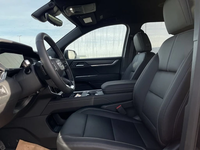 2026 GMC Acadia Elevation, černá, 4 393 km, dovoz Kanada — foto 14 z 20