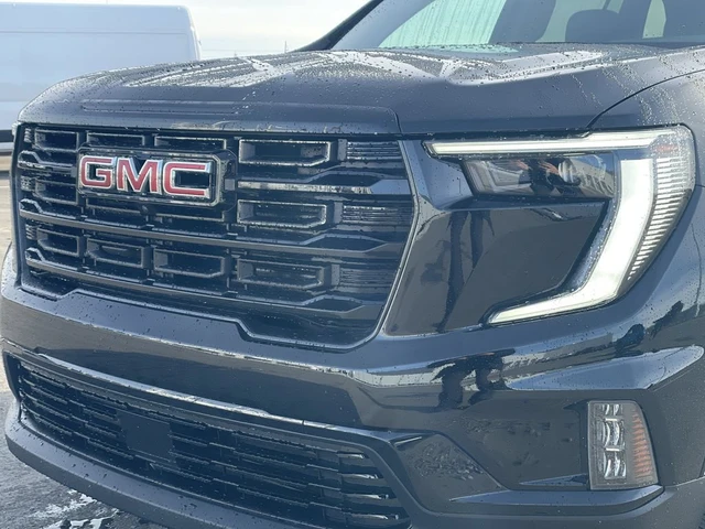 2026 GMC Acadia Elevation, černá, 4 393 km, dovoz Kanada — foto 3 z 20
