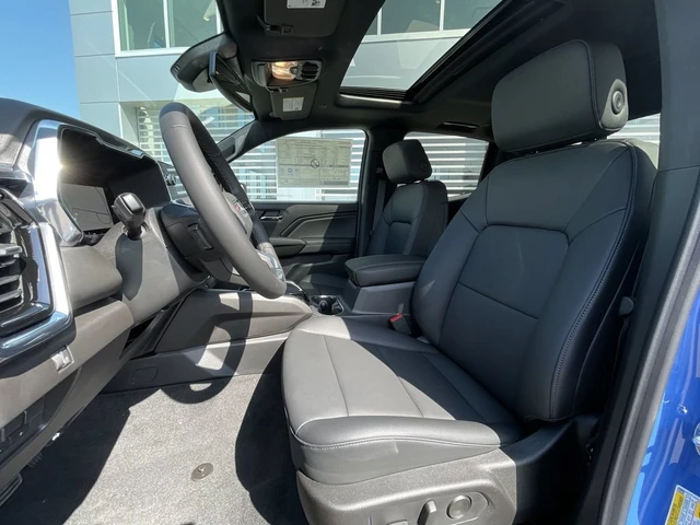 2026 GMC Canyon Elevation, modrá, 1 km, dovoz Kanada — foto 13 z 20