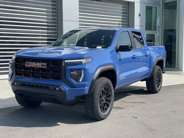 2026 GMC Canyon Elevation, modrá, 1 km, dovoz Kanada — foto 4 z 20