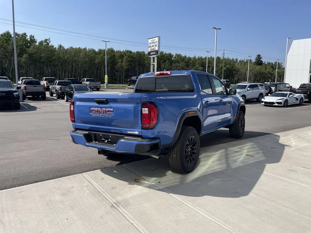 2026 GMC Canyon Elevation, modrá, 1 km, dovoz Kanada — foto 9 z 20