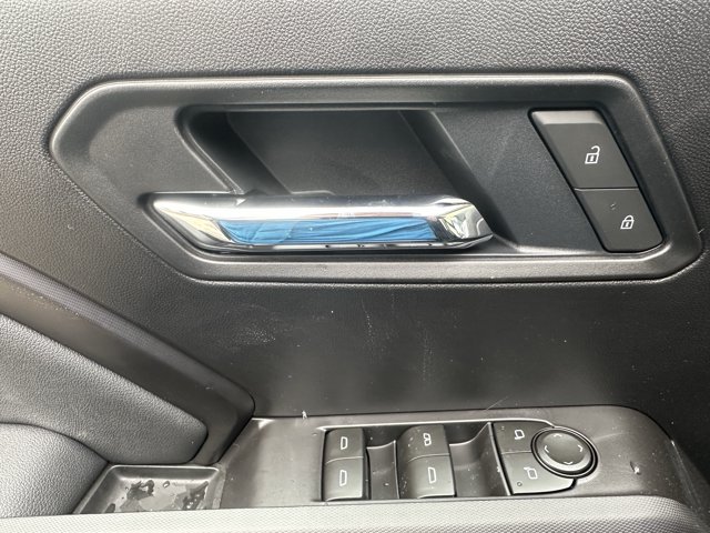 2026 GMC Canyon Elevation, černá, 4 km, dovoz Kanada — foto 9 z 20
