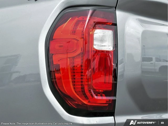 2026 GMC Canyon Elevation, béžová, 10 km, dovoz Kanada — foto 10 z 20