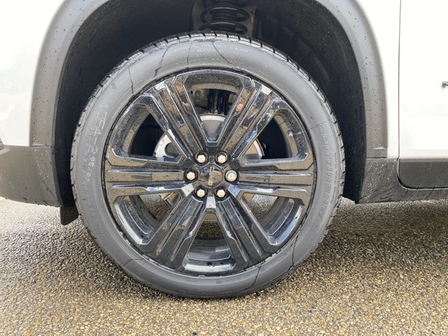 2026 GMC Acadia Elevation, bílá, 5 km, dovoz Kanada — foto 12 z 20