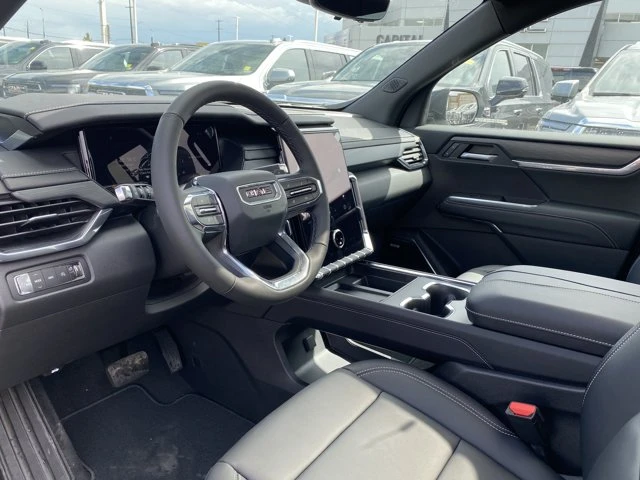 2026 GMC Acadia Elevation, bílá, 5 km, dovoz Kanada — foto 14 z 20
