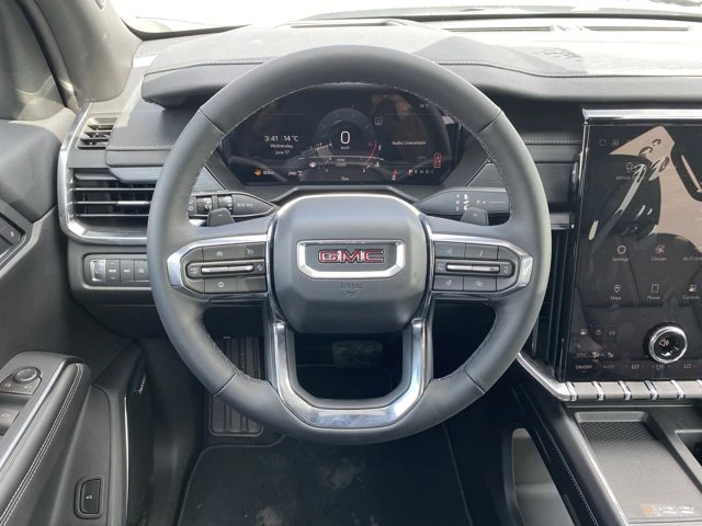 2026 GMC Acadia Elevation, bílá, 5 km, dovoz Kanada — foto 16 z 20