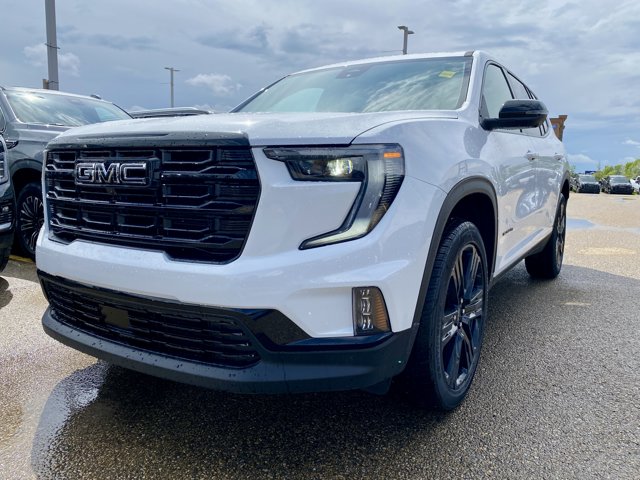 2026 GMC Acadia Elevation, bílá, 5 km, dovoz Kanada — foto 2 z 20