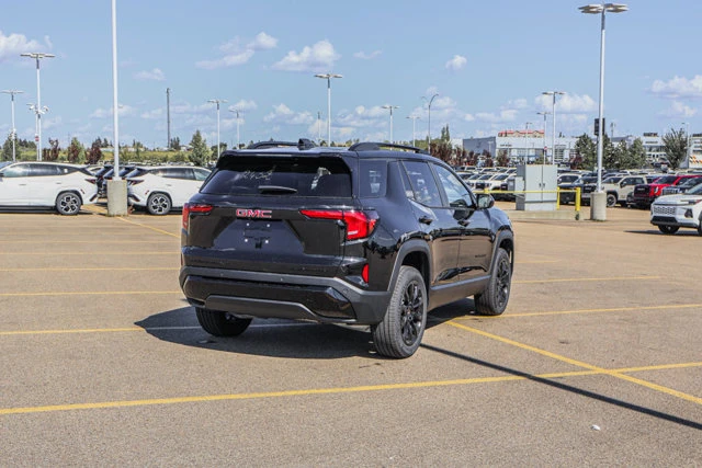 2027 GMC Terrain AWD Elevation, černá, 15 km, dovoz Kanada — foto 9 z 20