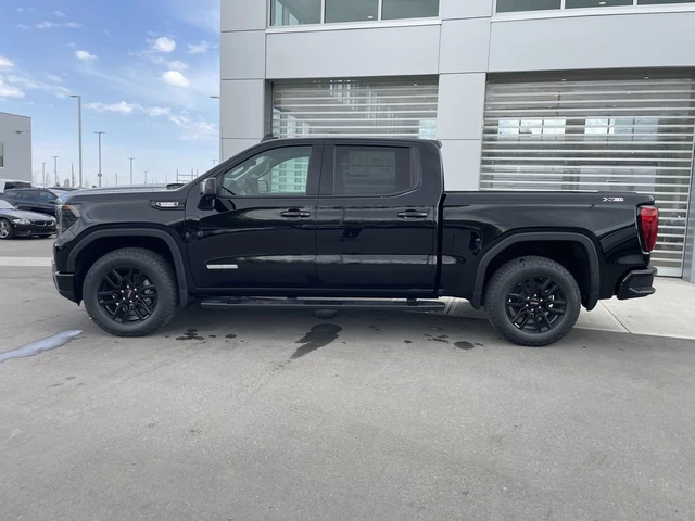 2026 GMC Sierra 1500 Elevation, černá, 8 km, dovoz Kanada — foto 5 z 20