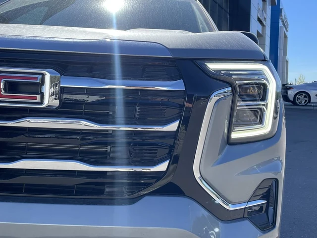 2027 GMC Terrain AWD Elevation, stříbrná, 5 km, dovoz Kanada — foto 3 z 20