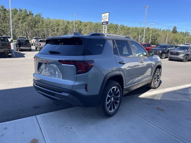 2027 GMC Terrain AWD Elevation, stříbrná, 5 km, dovoz Kanada — foto 9 z 20