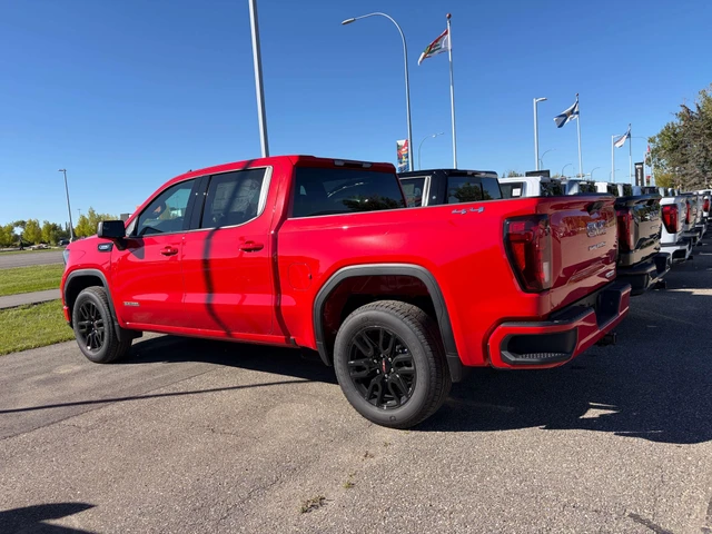 2026 GMC Sierra 1500 Elevation, červená, 3 km, dovoz Kanada — foto 2 z 5