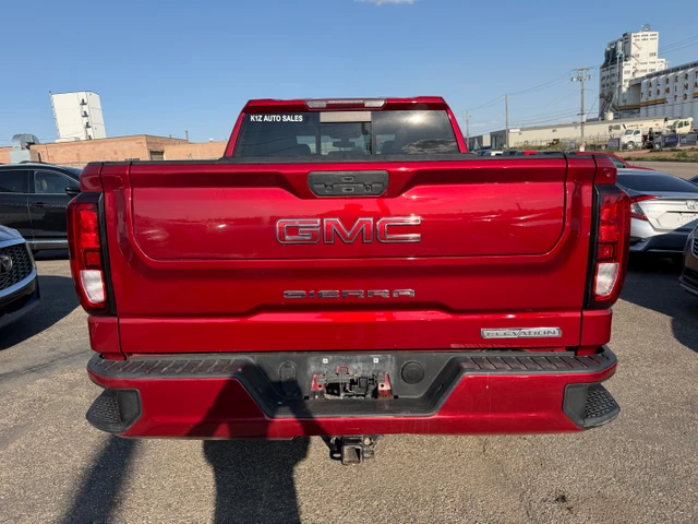 2022 GMC Sierra Elevation, červená, 99 891 km, dovoz Kanada — foto 3 z 5