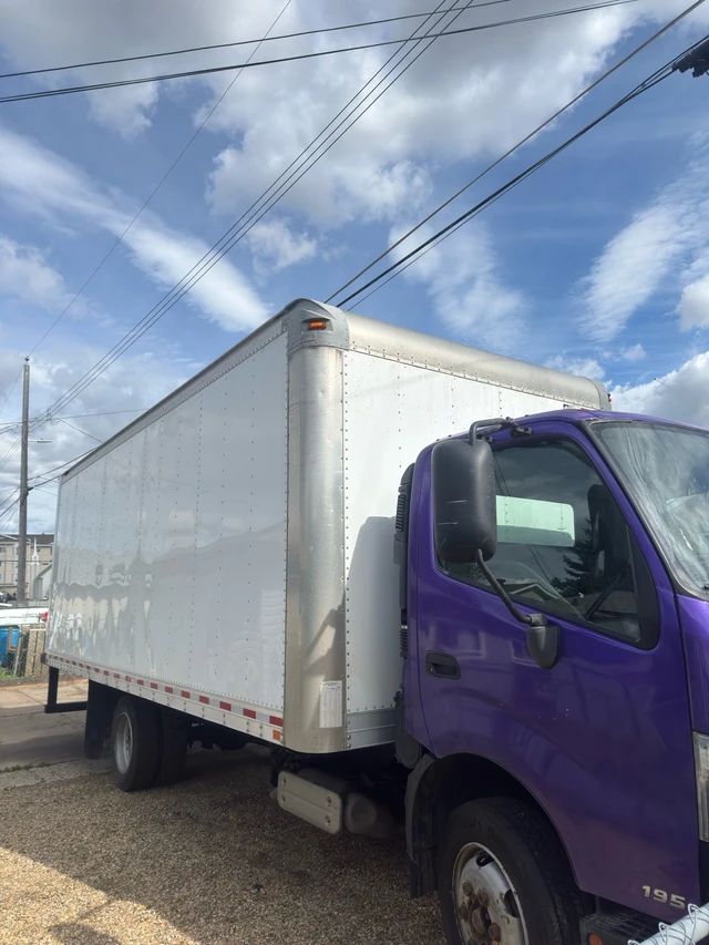 2019, 203 000 km, dovoz Kanada — foto 3 z 5