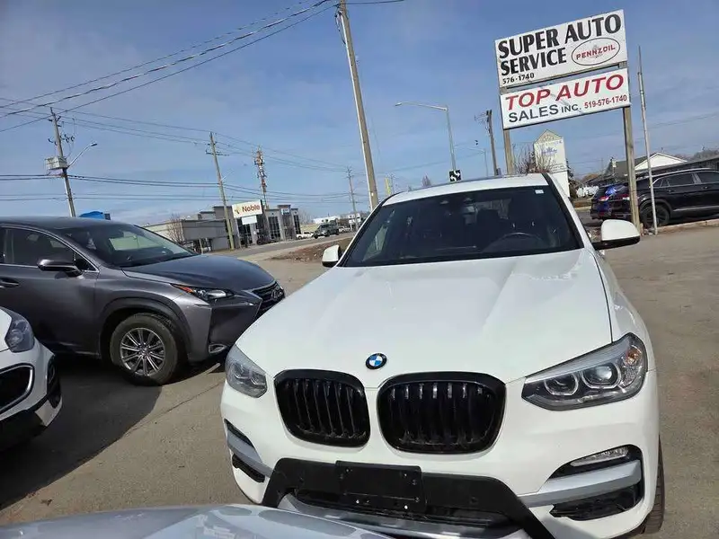 2018 BMW X3 xDrive, bílá, 162 000 km, dovoz Kanada — foto 3 z 12