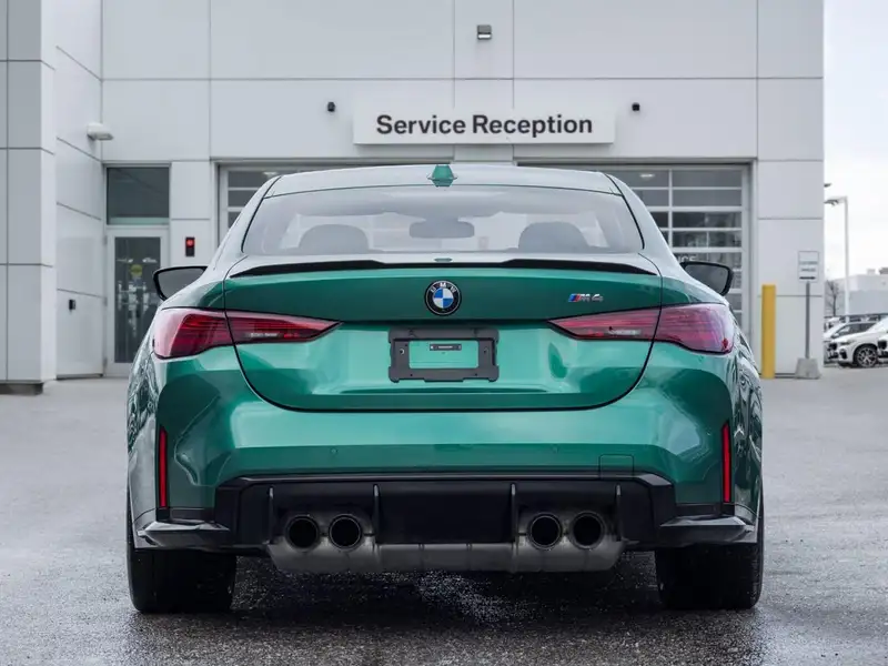 2025 BMW M4 PREMIUM PACKAGE, zelená, 42 703 km, dovoz Kanada — foto 11 z 12