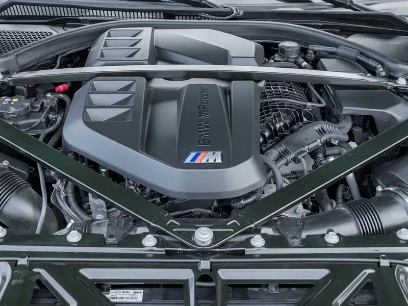 2025 BMW M4 PREMIUM PACKAGE, zelená, 42 703 km, dovoz Kanada — foto 12 z 12