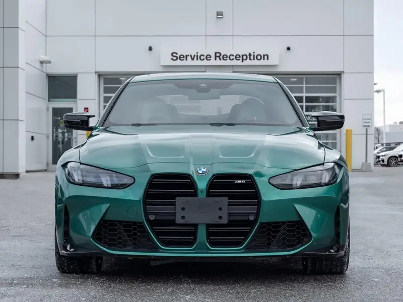 2025 BMW M4 PREMIUM PACKAGE, zelená, 42 703 km, dovoz Kanada — foto 2 z 12