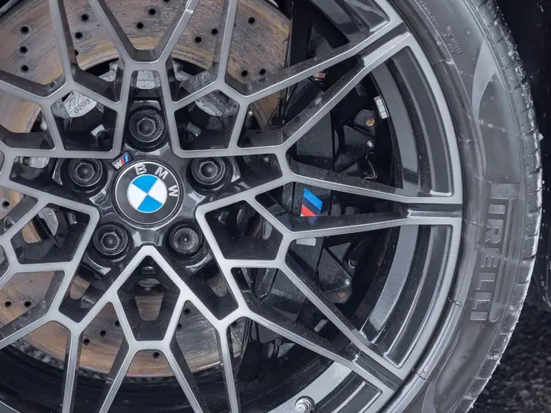 2025 BMW M4 PREMIUM PACKAGE, zelená, 42 703 km, dovoz Kanada — foto 6 z 12