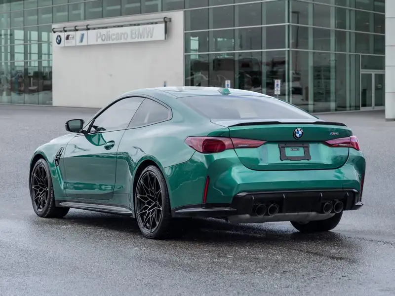 2025 BMW M4 PREMIUM PACKAGE, zelená, 42 703 km, dovoz Kanada — foto 8 z 12