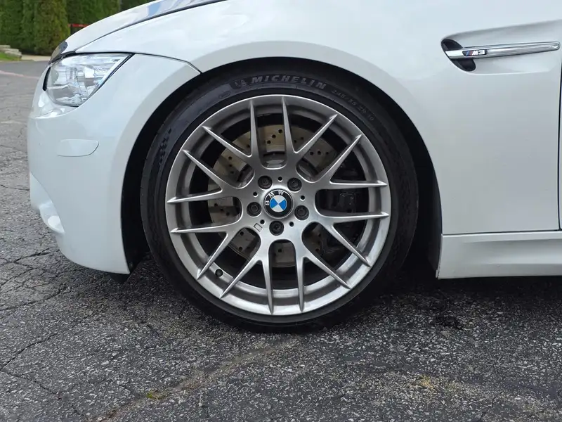 2012 BMW M3 *PROCHARGED & FULLY BUILT*, bílá, 89 858 km, dovoz Kanada — foto 12 z 12