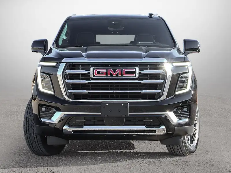 2026 GMC Yukon Elevation, černá, 22 km, dovoz Kanada — foto 2 z 10