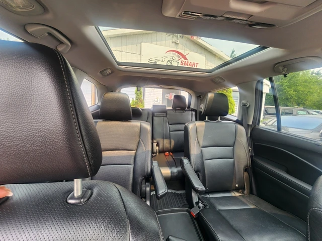 2016 Honda Pilot TOURING, šedá, 151 085 km, dovoz Kanada — foto 11 z 20