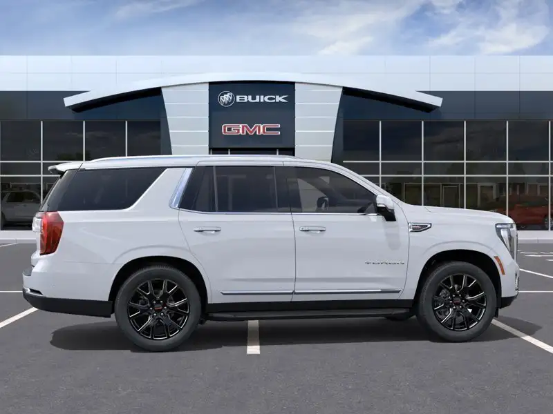 2026 GMC Yukon Elevation, bílá, 23 km, dovoz Kanada — foto 5 z 12