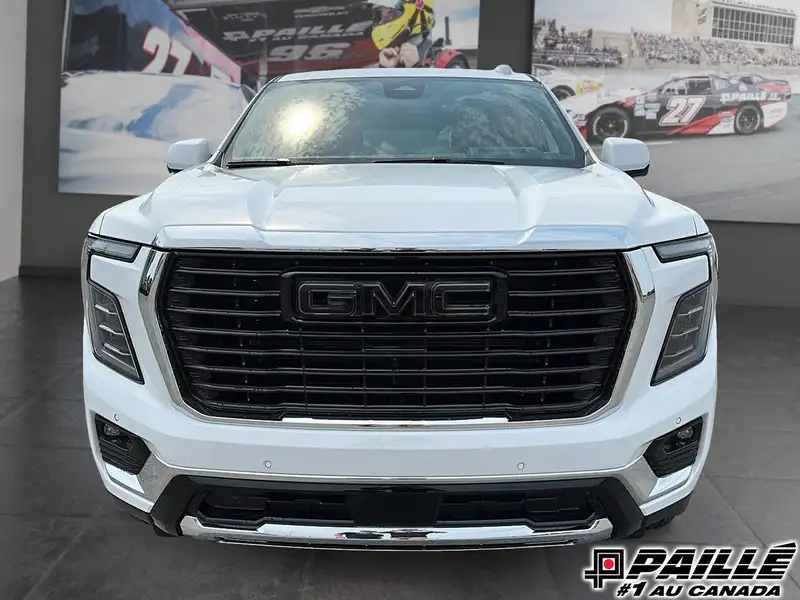 2026 GMC Yukon Elevation, bílá, 8 km, dovoz Kanada — foto 2 z 9